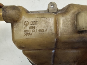 Volkswagen Passat B5 (1997–2005) Ausgleichsbehälter 8D0121403J - 2