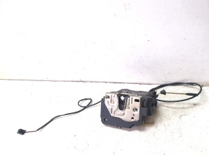 Mercedes Benz CLK-Class 209 (2002–2009) Esiukse lukk 2097200435 - 3