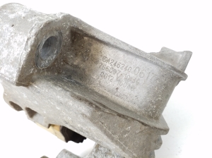 Infiniti Q30 (2015–2018) Gearbox mount A2462400617 - 2