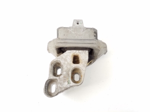 Infiniti Q30 (2015–2018) Gearbox mount A2462400617 - 4