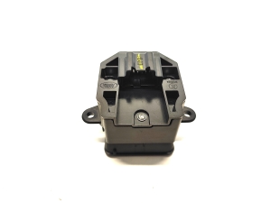 Land Rover Evoque (2011–2018) Parking brake switch GJ322B623AA - 3