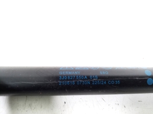 Volkswagen Passat B9 (2023–2026) Heckklappendämpfer 3J0827550A - 2