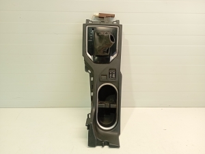 Subaru Impreza (2017–2026) Keskkonsool 92125FL23A - 3