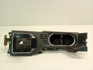 Subaru Impreza (2017–2026) Keskkonsool 92125FL23A - 5