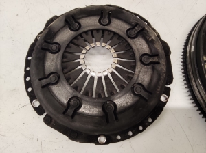 Volkswagen Passat B5 (1997–2005) Sidur ja selle osad 028141 - 4