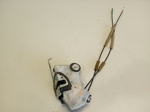 Subaru Impreza (2017–2026) Front door lock 18040417D - 2
