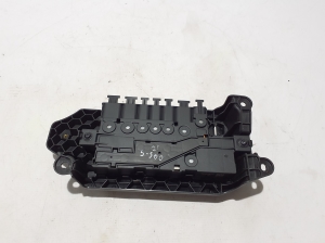 Mercedes Benz S-Class 223 (2020–2026) Kaitsmekarp salongis A2235457200 - 3