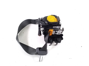   Rear seat belt  - 89870AT200 