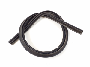 Porsche Panamera 970 (2009–2016) Kapoti tihend 97051161200 - 2