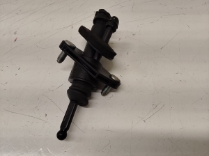 Clutch master cylinder - G15501TP01