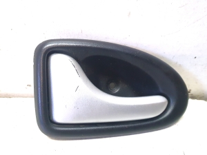 Poignée intérieure d’ouverture de porte avant - 7700830078