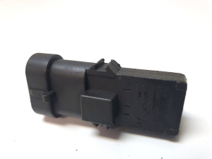 Dacia Logan I (2004–2012) Air pressure sensor 8200105165 - 2
