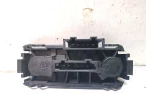 Seat Cordoba (1993–2003) Rear corner tail light bulb holder - 2