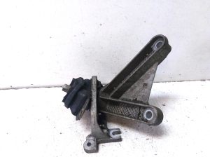 Dacia Logan I (2004–2012) Engine mount 8200216113 - 2