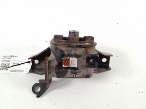 Engine mount - 21870K4000