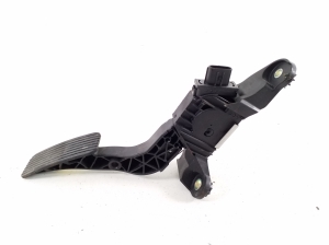 Kia Soul (2019–2026) Accelerator pedal 32700H8100 - 4