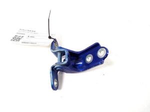   Rear side door lower hinge  - 793202E000 