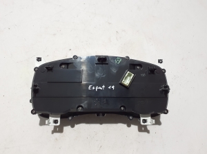 Peugeot Expert III (2017–2026) Mērinstrumentu panelis 9831168480 - 4
