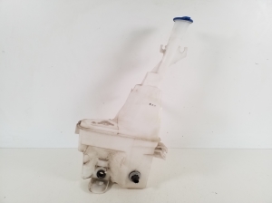 Kia Soul (2019–2026) Front washer fluid reservoir 98610K0100 - 2