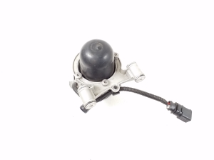   Pompe à air secondaire  - 7PP959253 