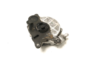 Volkswagen Tiguan (2007–2016) Vaakumpump 03L145100 - 2