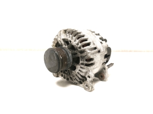 Volkswagen Tiguan (2007–2016) Alternator 06F903023C - 7