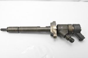 Fuel injector - 445110239