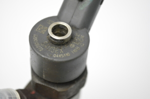 Opel Astra H (2004–2010) Injektor Einspritzdüse 0445110118 - 3