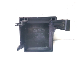 Kia Sorento (2014–2026) Battery cover 37113G3000 - 4