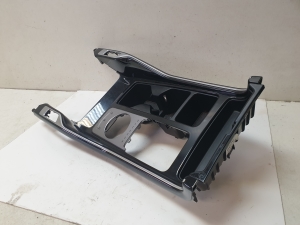 Kia Sorento (2014–2026) Center console 84651P2000 - 3