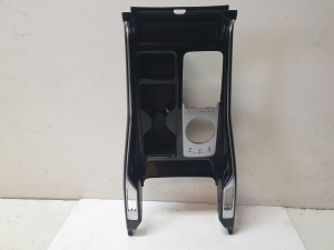 Kia Sorento (2014–2026) Center console 84651P2000 - 5