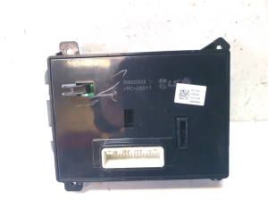 Kia Sorento (2014–2026) Parking brake switch 299223929 - 3