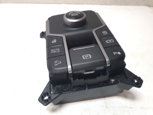 Kia Sorento (2014–2026) Parking brake switch 299223929 - 4