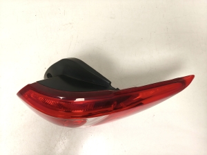 Kia Sportage (2010–2016) Eckleuchte hinten 924023W010 - 9