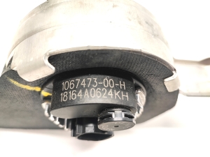 Tesla Model S S (2012–2026) Auxiliary water pump 1067473-00-H - 2