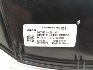 Tesla Model S S (2012–2026) Eckleuchte hinten 6005921-00-F - 5
