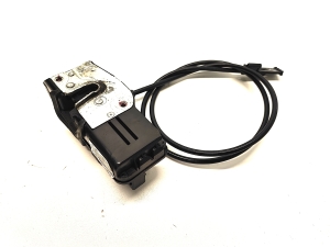 Tesla Model S S (2012–2026) Rear side door lock 6008911-00-D - 3