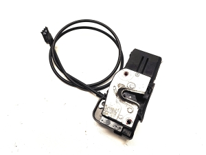 Tesla Model S S (2012–2026) Rear side door lock 6008911-00-D - 4
