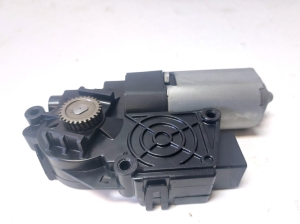 Sunroof motor - 50012278A00