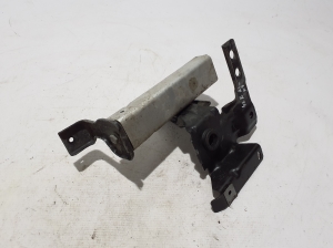 Mercedes Benz GLE-Class 167 (2019–2026) Shock absorber for front bumper beam A1676209800 - 4