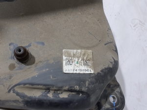 Mercedes Benz GLE-Class 167 (2019–2026) Kütusepaak A1674708901 - 4