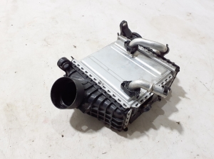 Mercedes Benz GLE-Class 167 (2019–2026) Vahejahuti radiaator A6540106607 - 2