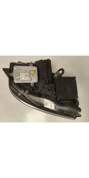 Mercedes Benz C-Class 204 (2007–2014) Esituli A2048204539 - 10