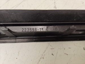 BMW IX3 G08 (2021–2026) Windshield pillar outer molding 7399032 - 3