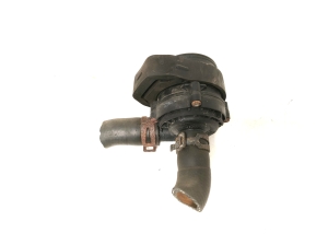 Mercedes Benz C-Class 204 (2007–2014) Auxiliary water pump A2118350364 - 5