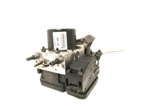 Mercedes Benz C-Class 204 (2007–2014) ABS plokk A2044316912 - 7