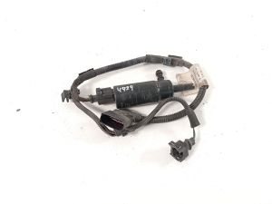 Porsche Panamera 970 (2009–2016) Front headlight washer motor 97062450200 - 3