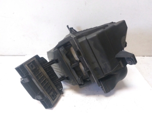 Kia Sorento (2014–2026) Air filter housing 28240P2000 - 5