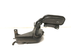 AUDI Q5 (2008–2017) Front washer fluid reservoir 8R0955453C - 3