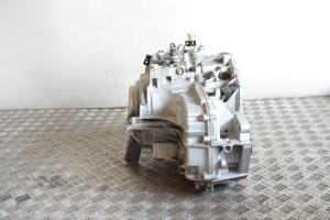 Opel Astra J (2009–2017) Gearbox 3CNW - 2